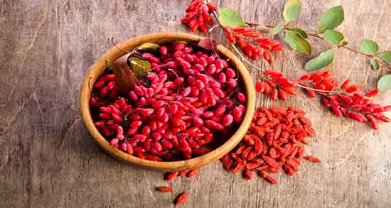 طریقه مصرف آب زرشک ؛ طریقه مصرف آب زرشک سیاه چگونه است
