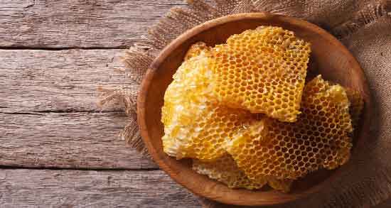 عسل برای دفع پروتئین ؛ درمان خانگی دفع پروتئین کلیه با خوردن عسل