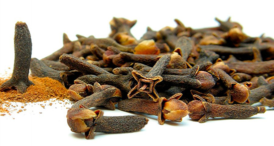 عوارض روغن میخک ؛ مضرات مصرف روغن میخک در دوران بارداری