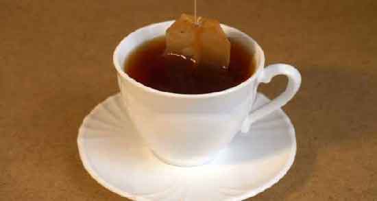 عوارض چای کیسه ای ؛ استفاده از چای کیسه ای چه عوارضی برای سلامتی دارد