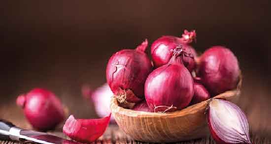 فواید آب پیاز برای رشد مجدد مو ؛ تاثیر مصرف آب پیاز برای افزایش رشد مو