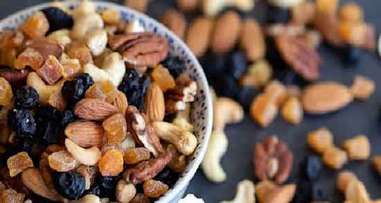 فواید خشکبار و آشنایی با خواص و فواید مصرف خشکبار برای سلامتی فواید خشکبار ؛ آشنایی با خواص و فواید مصرف خشکبار برای سلامتی