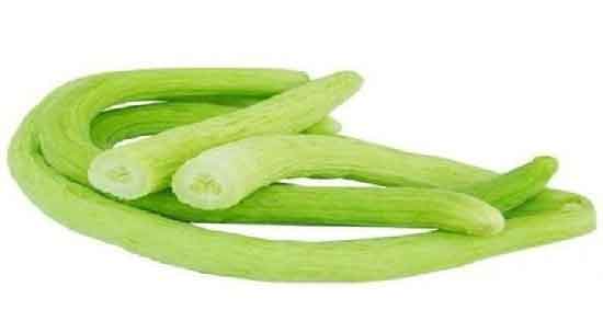 فواید خیار چنبر برای صورت ؛ درمان لک های صورت با خوردن خیار چنبر