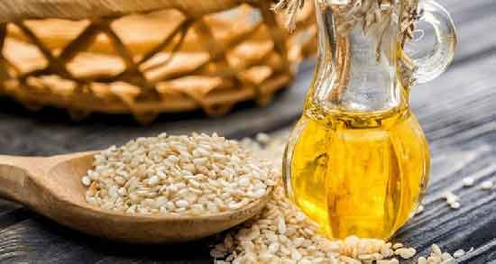 فواید روغن کنجد چیست و آشنایی با فواید درمانی و کاربردهای روغن کنجد فواید روغن کنجد چیست ؛ آشنایی با فواید درمانی و کاربردهای روغن کنجد