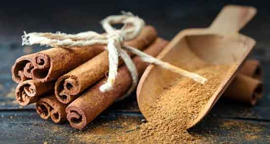 فواید چای دارچین و عسل ؛ مصرف چای دارچین و عسل برای گلو درد