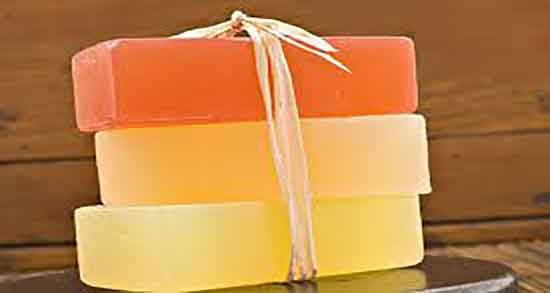 فواید گلیسیرین برای موی سر و خواص گلیسیرین و گلاب برای پوست صورت فواید گلیسیرین برای موی سر ؛ خواص گلیسیرین و گلاب برای پوست صورت