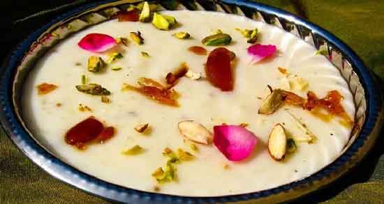 مخلوط شیرخشک و آرد برنج و نشاسته ؛ تپل شدن صورت با ترکیب شیرخشک و آرد برنج و نشاسته