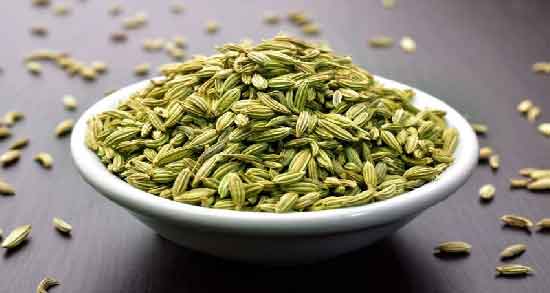 مضرات روغن رازیانه برای پوست و استفاده از روغن رازیانه چه ضرری برای پوست دارد مضرات روغن رازیانه برای پوست ؛ استفاده از روغن رازیانه چه ضرری برای پوست دارد