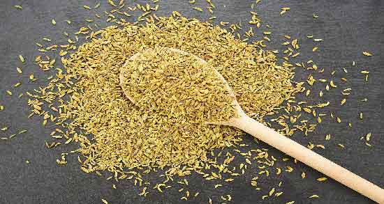 مضرات عرق رازیانه در شیردهی ؛ عوارض استفاده از عرق رازیانه برای شیر مادر