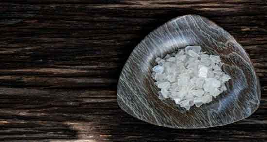 مقدار مصرف کافور در روز ؛ چه اندازه در روز میتوان از کافور استفاده کرد
