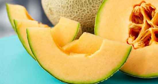 میوه ملون در بارداری ؛ ایا خوردن میوه ملون برای زنان باردار مفید است