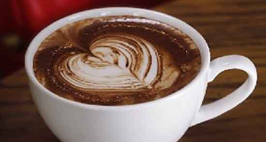 چگونه شکلات داغ درست کنیم ؛ چطور شکلات داغ روی کیک درست کنیم