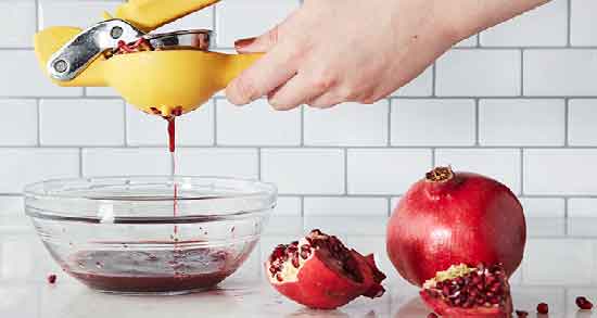 آب انار در ماه اول بارداری ؛ تاثیر خوردن آب انار در بارداری برای سلامت جنین