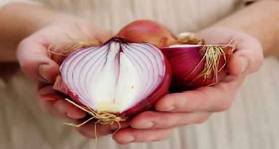 آب پیاز برای بارداری خوبه ؛ بررسی فواید و خواص استفاده از آب پیاز برای بارداری