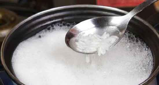 اب برنج چاق کننده است و آیا مصرف اب برنج باعث افزایش وزن می شود؟ اب برنج چاق کننده است ؛ آیا مصرف اب برنج باعث افزایش وزن می شود؟