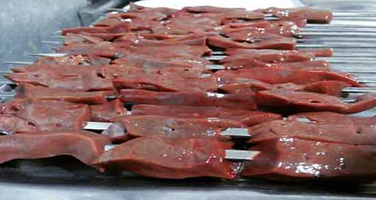 بعد از جگر چه نخوریم ؛ ایا خوردن ماست با جگر برای بدن مسمومیت میاره