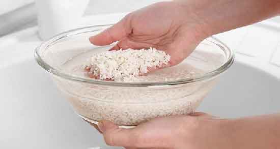 خواص آب برنج برای پوست صورت و درمان مشکلات پوستی با آب برنج خواص آب برنج برای پوست صورت ؛ درمان مشکلات پوستی با آب برنج