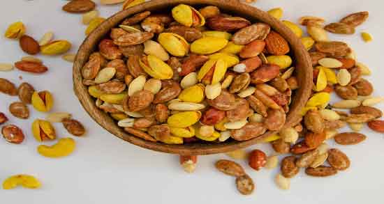 خواص آجیل برای مردان ؛ بهبود میل جنسی مردان با مصرف آجیل