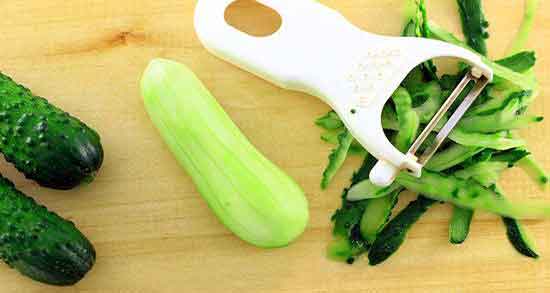 خواص پوست خیار سبز و فواید مصرف پوست خیار سبز برای لک پوستی خواص پوست خیار سبز ؛ فواید مصرف پوست خیار سبز برای لک پوستی