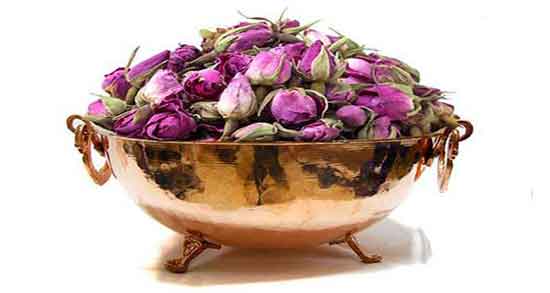 خواص گل محمدی برای پوست ؛ شادابی و زیبایی پوست صورت با گل محمدی خواص گل محمدی برای پوست ؛ شادابی و زیبایی پوست صورت با گل محمدی