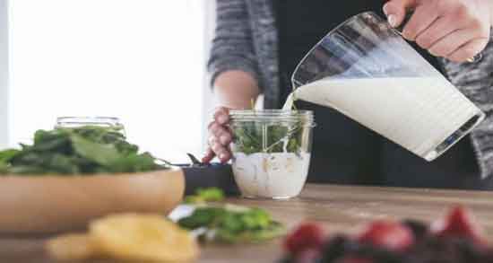 خوردن دوغ محلی ترش در بارداری ؛ خواص و مضرات مصرف دوغ محلی ترش برای زن باردار خوردن دوغ محلی ترش در بارداری ؛ خواص و مضرات مصرف دوغ محلی ترش برای زن باردار