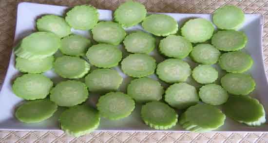 خیار چنبر برای یبوست نوزاد ؛ فواید مصرف خیار چنبر برای درمان یبوست نوزاد