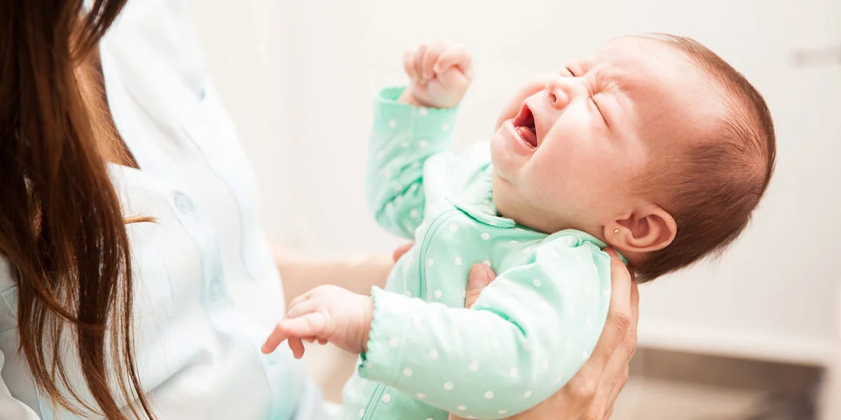 دلایل گریه نوزاد و معنی آن؛ ۵ دلیل اصلی و مهم برای گریه نوزاد