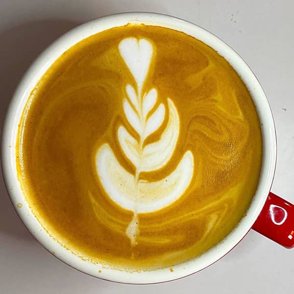 ضرر جبران ناپذیر خوردن قهوه با شیر قهوه با شیر