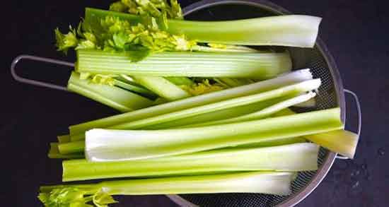 عرق کرفس برای لاغری ؛ طرز استفاده از عرق کرفس برای چربی سوزی بدن عرق کرفس برای لاغری ؛ طرز استفاده از عرق کرفس برای چربی سوزی بدن