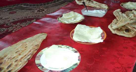 فواید سرشیر در بارداری ؛ درمان ضعف و بی حالی در بارداری با خوردن سرشیر فواید سرشیر در بارداری ؛ درمان ضعف و بی حالی در بارداری با خوردن سرشیر