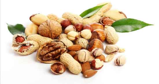 مضرات خوردن آجیل در شب ؛ خوردن آجیل در شب چه ضرری برای بدن دارد