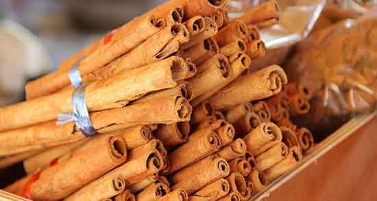 مضرات مصرف شیر و دارچین ؛ عوارض مصرف شیر دارچین برای زنان باردار