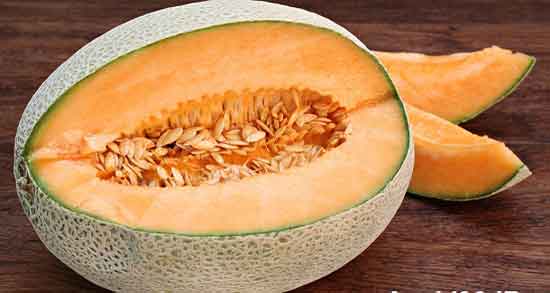 نحوه مصرف تخمه خربزه ؛ دستور مصرف تخمه خربزه برای لاغری بدن