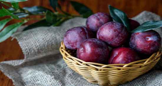 آلو سیاه برای دیابت ؛ تاثیر خوردن آلو سیاه برای تنظیم و کاهش سطح قند خون آلو سیاه برای دیابت ؛ تاثیر خوردن آلو سیاه برای تنظیم و کاهش سطح قند خون