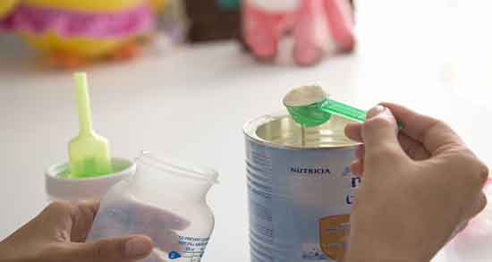 جدول میزان شیر خشک نوزاد ؛ مقدار مناسب استفاده از شیر خشک برای نوزاد جدول میزان شیر خشک نوزاد ؛ مقدار مناسب استفاده از شیر خشک برای نوزاد