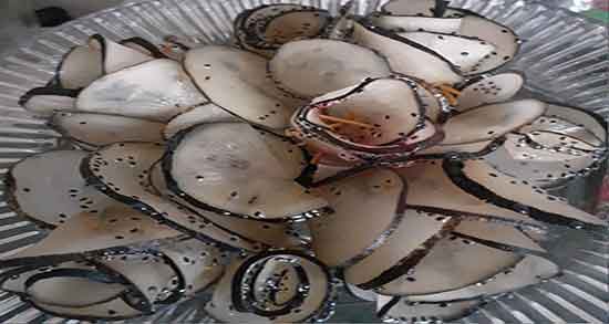 خواص ترب سیاه و عسل ؛ ایا خوردن ترب سیاه با عسل برای بدن مفیده خواص ترب سیاه و عسل ؛ ایا خوردن ترب سیاه با عسل برای بدن مفیده