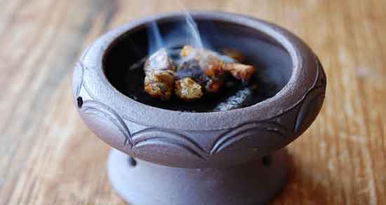 خواص دود اسپند برای رحم ؛ درمان عفونت و فیبروم رحم با استفاده از دود اسپند خواص دود اسپند برای رحم ؛ درمان عفونت و فیبروم رحم با استفاده از دود اسپند