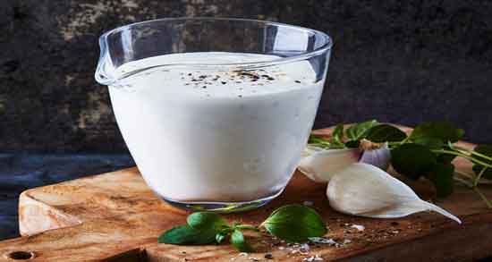 خواص دوغ و سیر و فواید و خواص باورنکردنی ریختن سیر در دوغ خواص دوغ و سیر ؛ فواید و خواص باورنکردنی ریختن سیر در دوغ