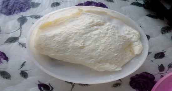 خواص سرشیر برای بدن و تامین کلسیم و پروتئین بدن با خوردن سرشیر خواص سرشیر برای بدن ؛ تامین کلسیم و پروتئین بدن با خوردن سرشیر