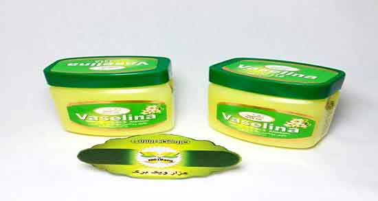 خواص وازلین و زردچوبه و فواید وازلین و زردچوبه برای سلامت پوست خواص وازلین و زردچوبه ؛ فواید وازلین و زردچوبه برای سلامت پوست