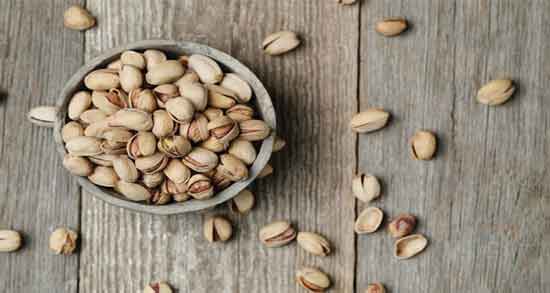 خواص پسته و گردو و وجود ویتامین E با امگا ۳ در پسته و گردو مفید برای بدن خواص پسته و گردو ؛ وجود ویتامین E با امگا ۳ در پسته و گردو مفید برای بدن