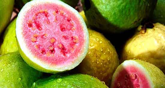 خواص گواوا برای پوست + طریقه خوردن و طبع و قیمت میوه گواوا قرمز و زرد خواص گواوا ؛ برای پوست + طریقه خوردن و طبع و قیمت میوه گواوا قرمز و زرد
