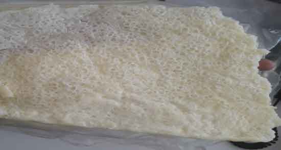 سرشیر در بارداری و خواص و مضرات خوردن سرشیر در دوران بارداری سرشیر در بارداری ؛ خواص و مضرات خوردن سرشیر در دوران بارداری