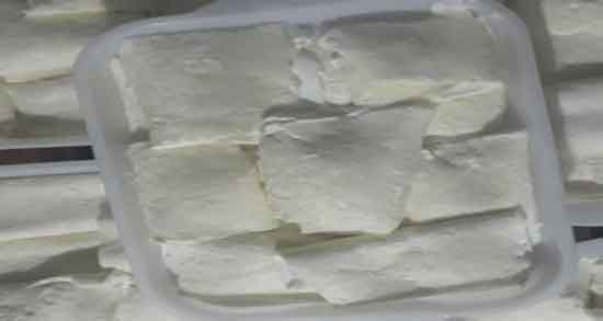 سرشیر در دوران شیردهی و افزایش شیر مادر با خوردن سرشیر سرشیر در دوران شیردهی ؛ افزایش شیر مادر با خوردن سرشیر