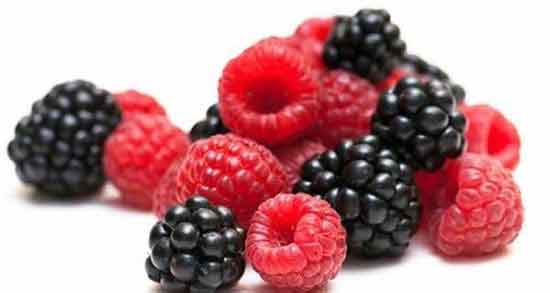 فواید تمشک در بارداری و خاصیت درمانی استفاده از تمشک برای سلامت جنین و زن باردار فواید تمشک در بارداری ؛ خاصیت درمانی استفاده از تمشک برای سلامت جنین و زن باردار