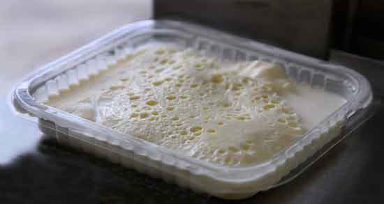 فواید سرشیر و آشنایی با خواص و فواید درمانی خوردن سرشیر برای سلامتی فواید سرشیر ؛ آشنایی با خواص و فواید درمانی خوردن سرشیر برای سلامتی