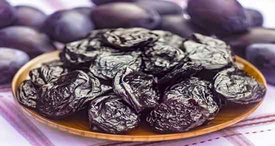 مضرات آلو خشک ؛ استفاده از آلو خشک چه عوارض و مضراتی برای بدن دارد مضرات آلو خشک ؛ استفاده از آلو خشک چه عوارض و مضراتی برای بدن دارد