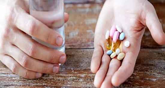 مضرات اسید فولیک در بارداری ؛ عوارض نخوردن اسید فولیک در بارداری مضرات اسید فولیک در بارداری ؛ عوارض نخوردن اسید فولیک در بارداری