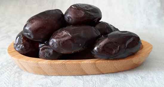 مضرات خوردن هسته خرما ؛ عوارض قورت دادن هسته خرما برای بدن مضرات خوردن هسته خرما ؛ عوارض قورت دادن هسته خرما برای بدن