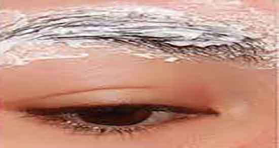 مضرات وازلین برای ابرو و عوارض مصرف وازلین برای ابرو و مژه چیست مضرات وازلین برای ابرو ؛ عوارض مصرف وازلین برای ابرو و مژه چیست